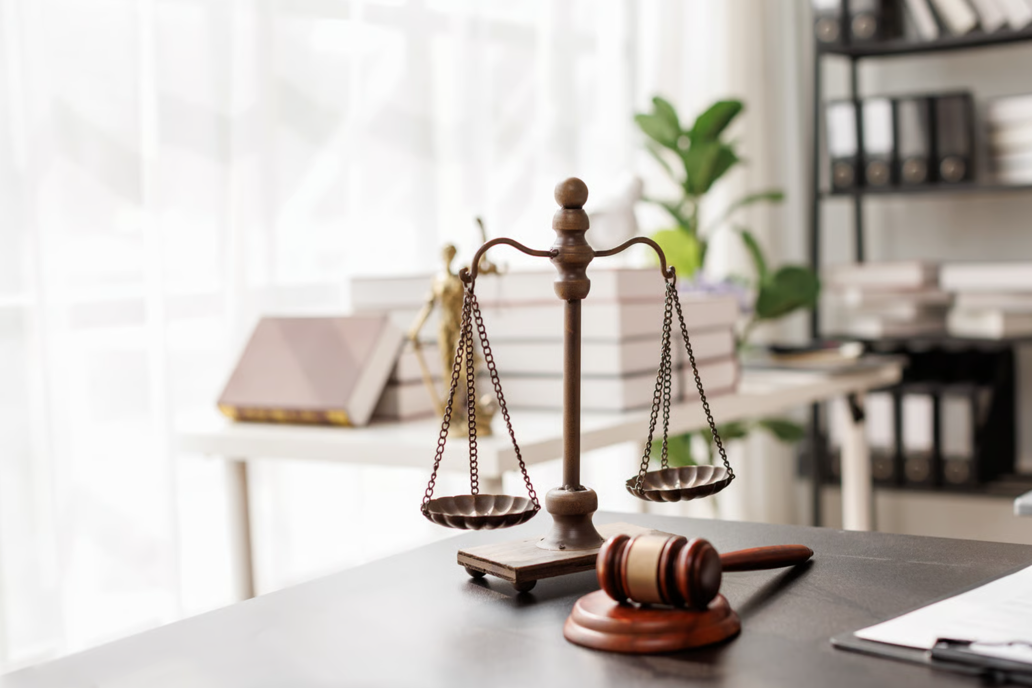 Estudio Jurídico - Balanza de la justicia